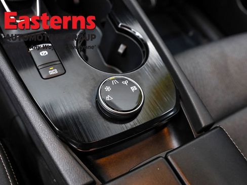 Used 2024 Nissan Rogue SV image 21