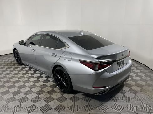Used 2022 Lexus ES 350 F Sport image 3