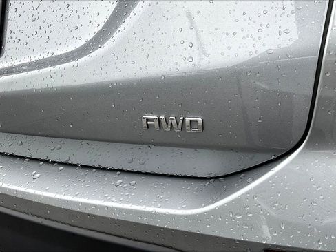 Used 2024 Chevrolet Equinox LS image 24