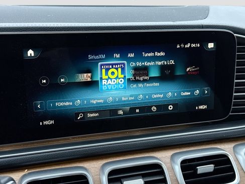 Used 2022 Mercedes-Benz GLS 450 4MATIC image 15