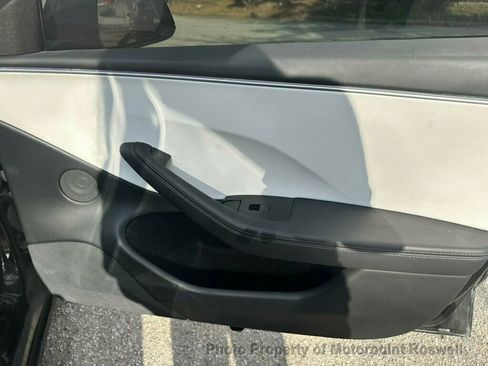 Used 2024 Tesla Model 3 Performance image 14