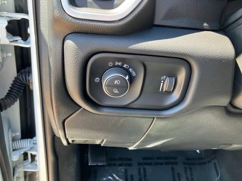Used 2024 RAM 2500 Big Horn w/ Safety Group AWD/4WD image 14