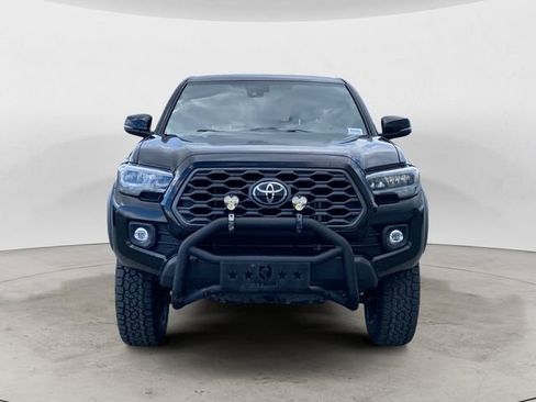 Used 2021 Toyota Tacoma TRD Off-Road w/ TRD Premium Off Road Package AWD/4WD image 8