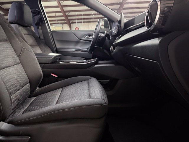 Used 2025 Chevrolet Equinox LT FWD image 16