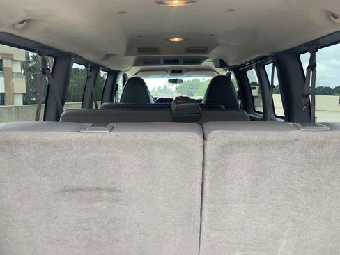 Used 2012 Chevrolet Express 2500 LS image 9