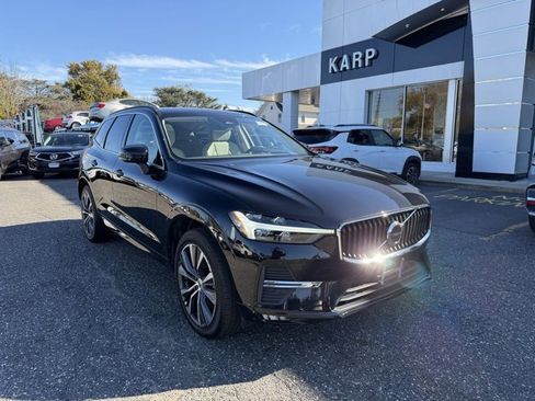 Certified 2022 Volvo XC60 B5 Momentum w/ Climate Package image 1