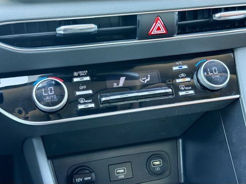 Used 2022 Hyundai Sonata Blue FWD image 31