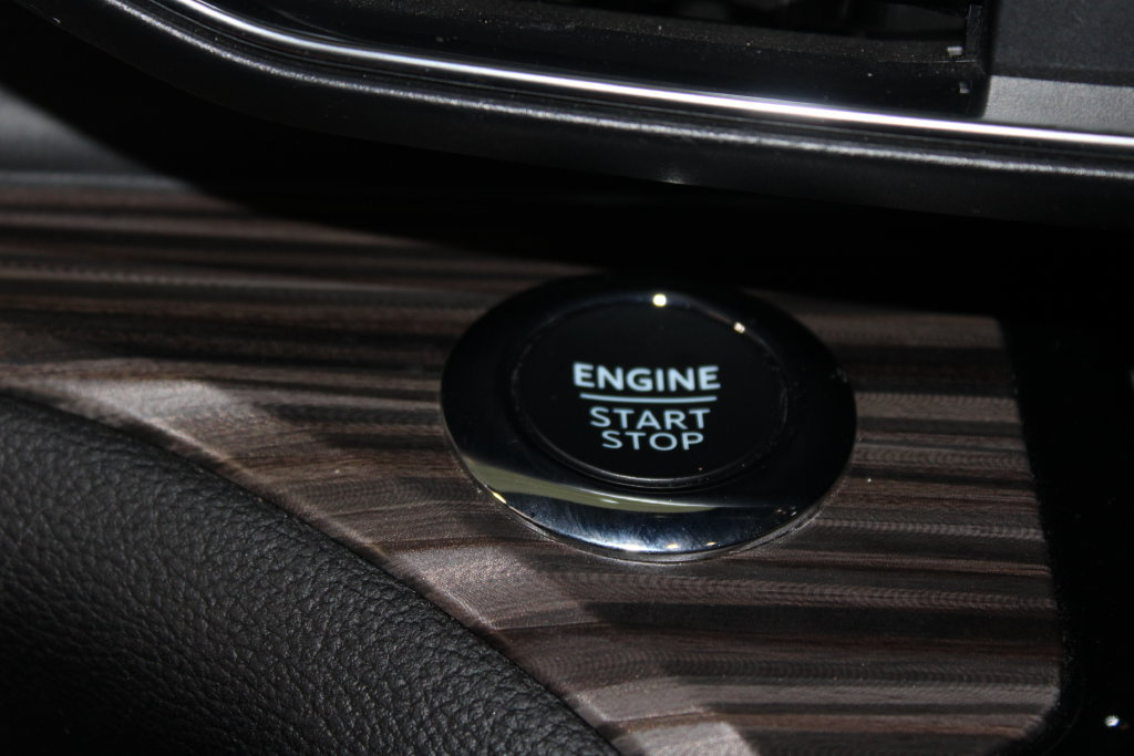 Used 2024 Ford Explorer Limited AWD/4WD image 51