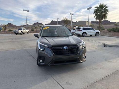 Used 2024 Subaru Forester Premium image 2