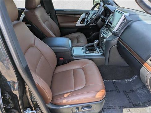 Used 2021 Toyota Land Cruiser AWD/4WD image 21