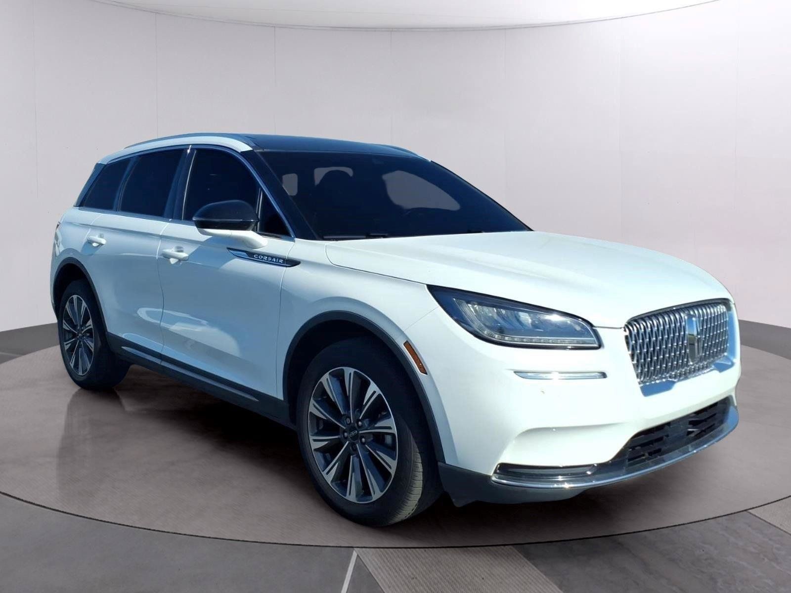 Used 2022 Lincoln Corsair Reserve w/ Elements Package FWD image 7