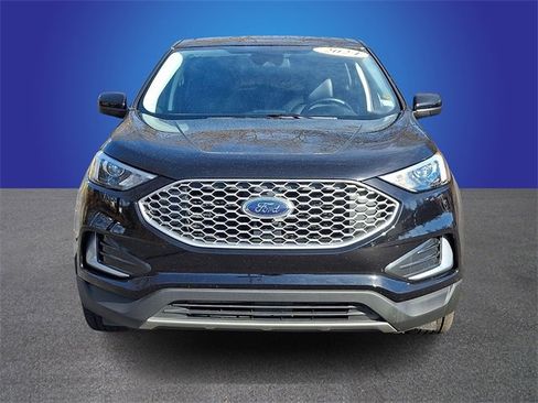 Used 2024 Ford Edge SEL image 2