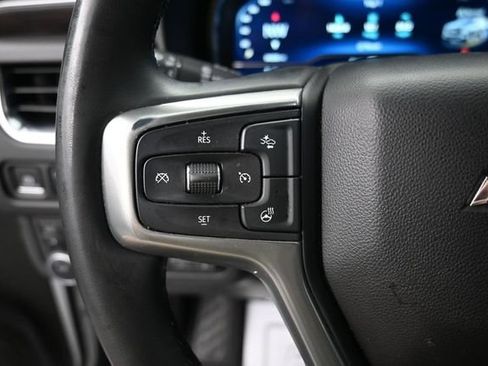 Used 2023 Chevrolet Tahoe Z71 w/ Luxury Package AWD/4WD image 13