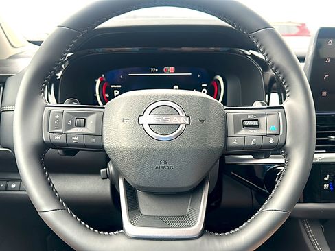 New 2026 Nissan Pathfinder Platinum w/ Cargo Package image 19