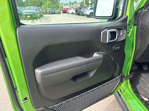 New 2026 Jeep Wrangler Unlimited Rubicon AWD/4WD image 18