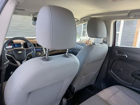 Used 2012 Chevrolet Sonic LS FWD image 31