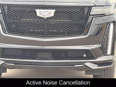 Used 2023 Cadillac Escalade ESV V