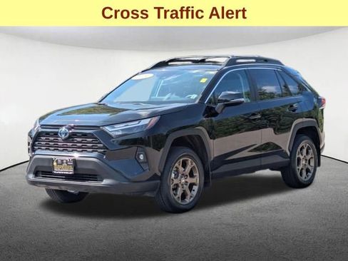 Used 2024 Toyota RAV4 AWD Hybrid image 9