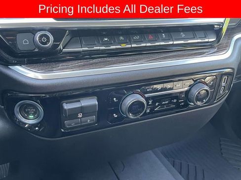 Used 2025 Chevrolet Silverado 1500 LT AWD/4WD image 30