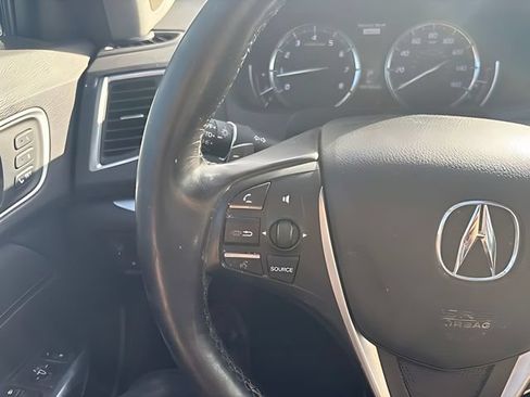 Used 2018 Acura TLX FWD image 18