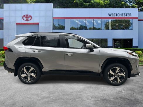 New 2025 Toyota RAV4 SE image 2