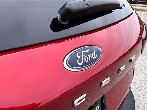 Certified 2025 Ford Escape SE w/ PHEV Premium Package FWD image 31