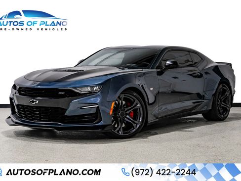 Used 2019 Chevrolet Camaro SS RWD image 1