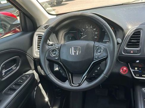 Used 2020 Honda HR-V Touring image 22