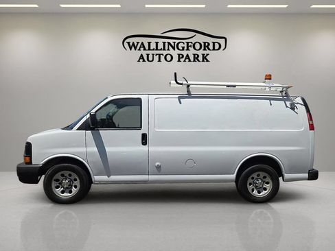 Used 2012 Chevrolet Express 1500 RWD image 7