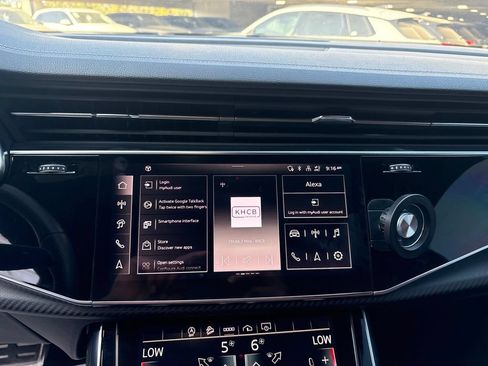 Used 2024 Audi SQ8 Premium Plus AWD/4WD image 19