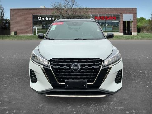 Certified 2023 Nissan Kicks SR w/ SR Premium Package FWD image 6