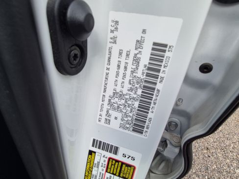 Used 2021 Toyota Tacoma Limited w/ Nightshade Package AWD/4WD image 26