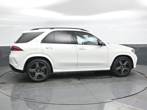 Used 2024 Mercedes-Benz GLE 350 4MATIC image 3