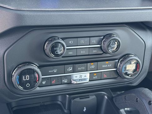 New 2026 Ford Bronco Badlands AWD/4WD image 26
