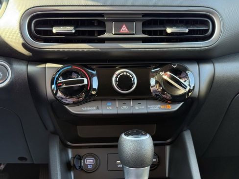 Used 2022 Hyundai Kona SEL image 20