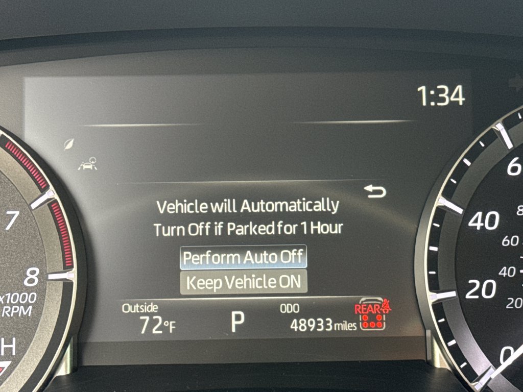 Used 2025 Toyota Highlander XLE FWD image 19