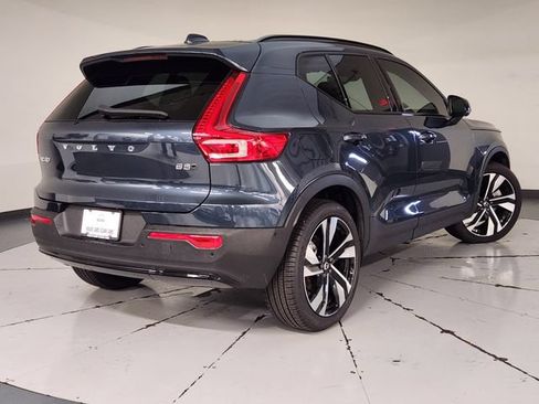 Used 2026 Volvo XC40 B5 Ultra w/ Protection Package Premier AWD/4WD image 2