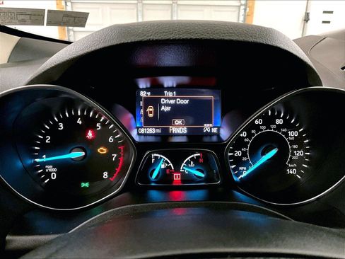 Used 2017 Ford Escape Titanium AWD/4WD image 19