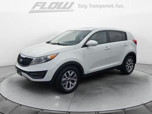 Used 2016 Kia Sportage LX FWD image 4