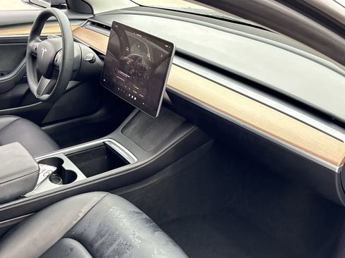 Used 2022 Tesla Model 3 Long Range image 21