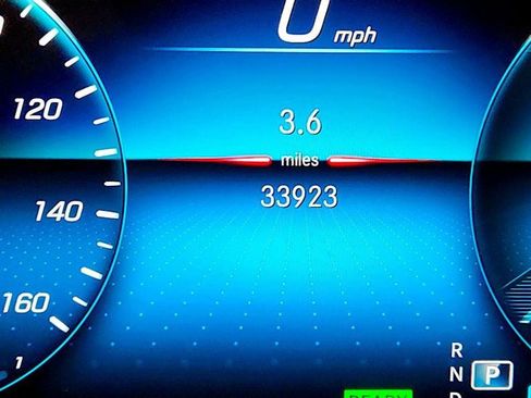 Used 2021 Mercedes-Benz E 450 4MATIC Coupe w/ AMG Line image 15