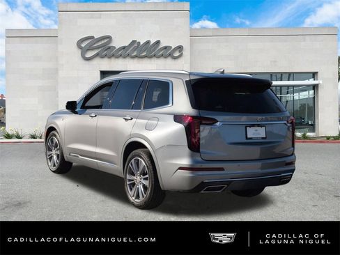 Certified 2025 Cadillac XT6 Premium Luxury image 5