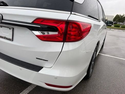 Used 2023 Honda Odyssey Touring image 9