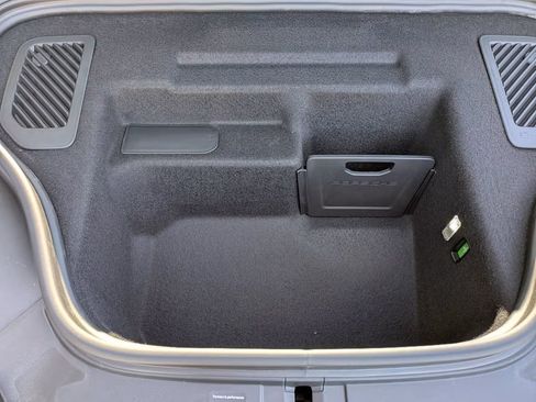 Certified 2026 Porsche Macan Electric RWD image 25