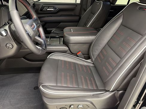 Used 2026 GMC Yukon AT4 Ultimate AWD/4WD image 5