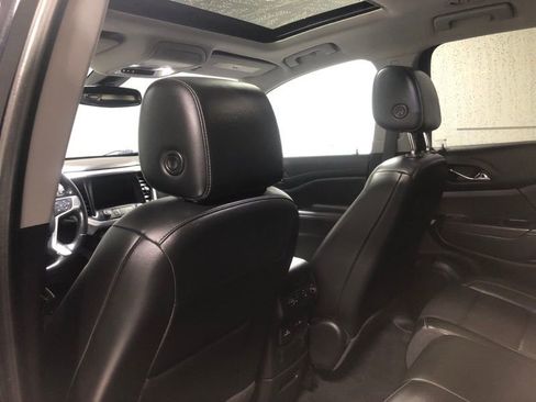 Used 2021 GMC Acadia SLT w/ Elevation Edition FWD image 19