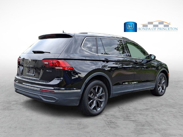 Used 2022 Volkswagen Tiguan SE AWD/4WD image 6