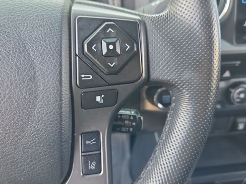 Used 2019 Toyota Tacoma 4x4 Double Cab image 25