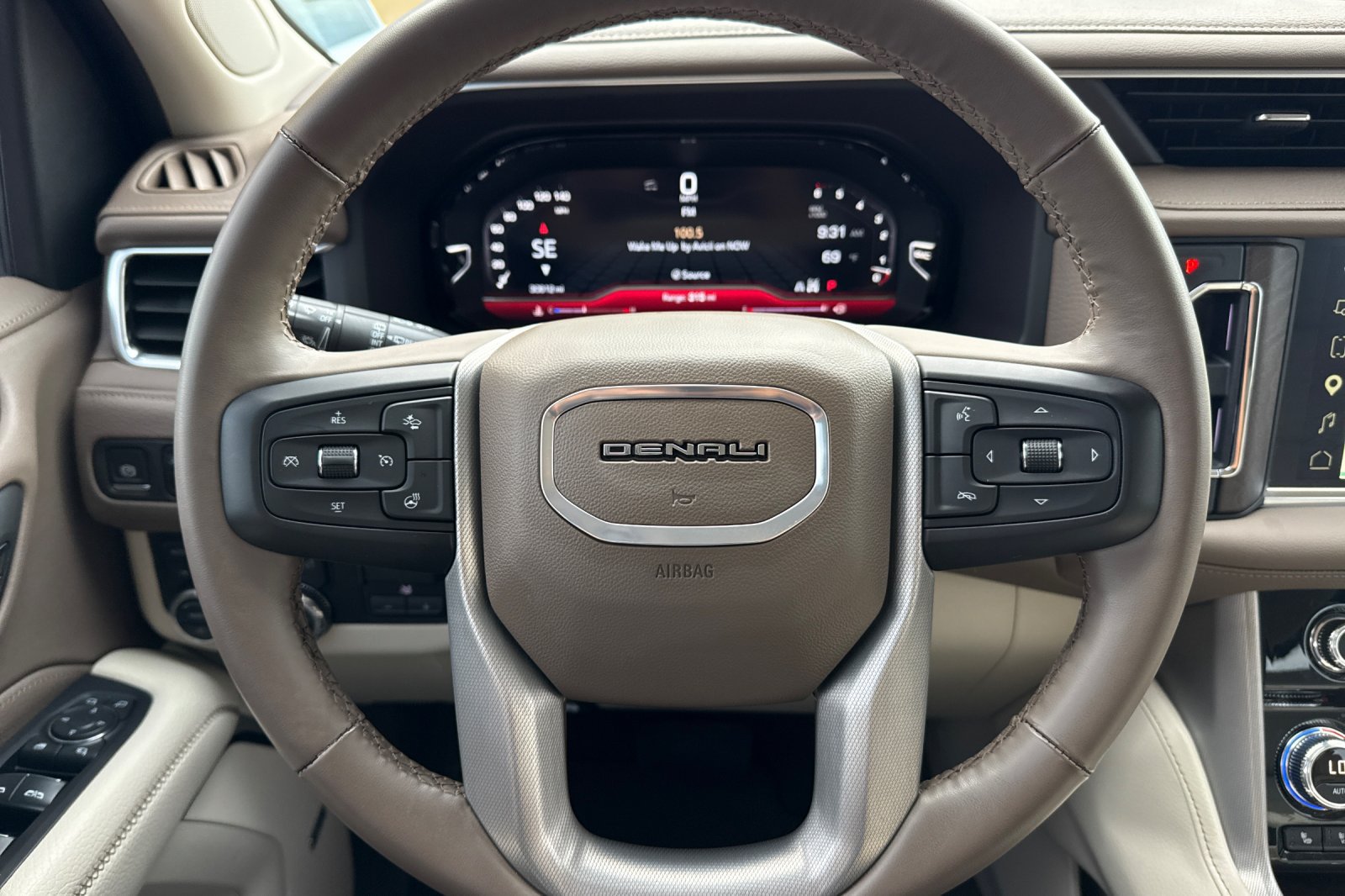 Used 2024 GMC Yukon Denali w/ Max Trailering Package AWD/4WD image 25