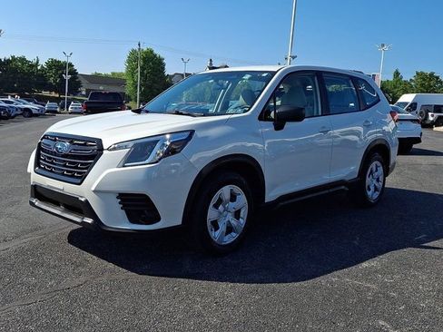 Used 2022 Subaru Forester AWD/4WD image 3